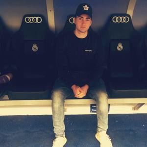 Meet your Posher, Daniel